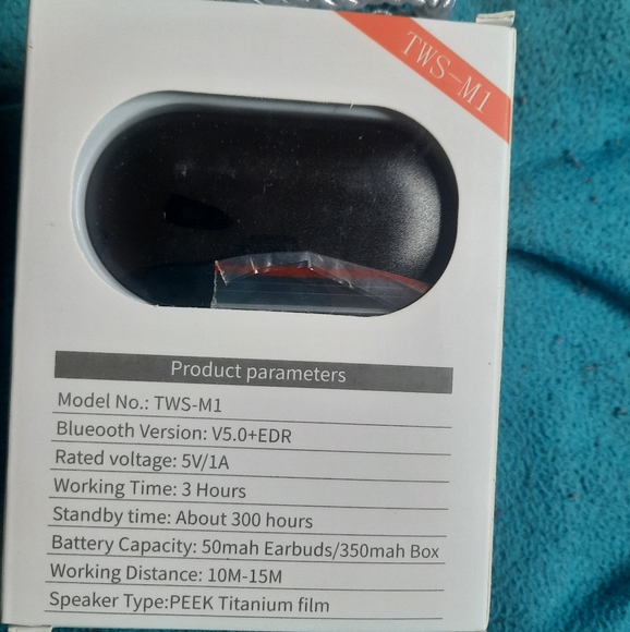 True Wireless Bluetooth ear buds - Picture 1 of 4